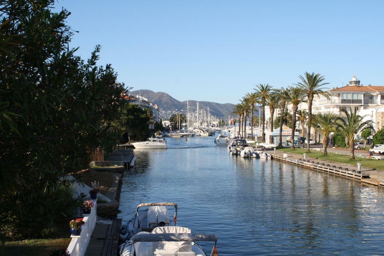 Appartement Panoramic D-Luxe à Empuriabrava Extérieur photo